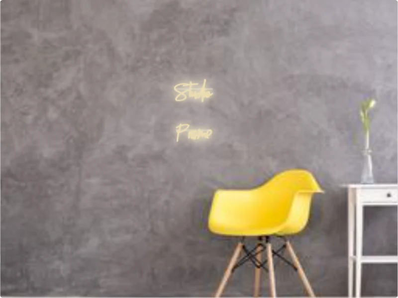 Custom text: Studio Prisme
