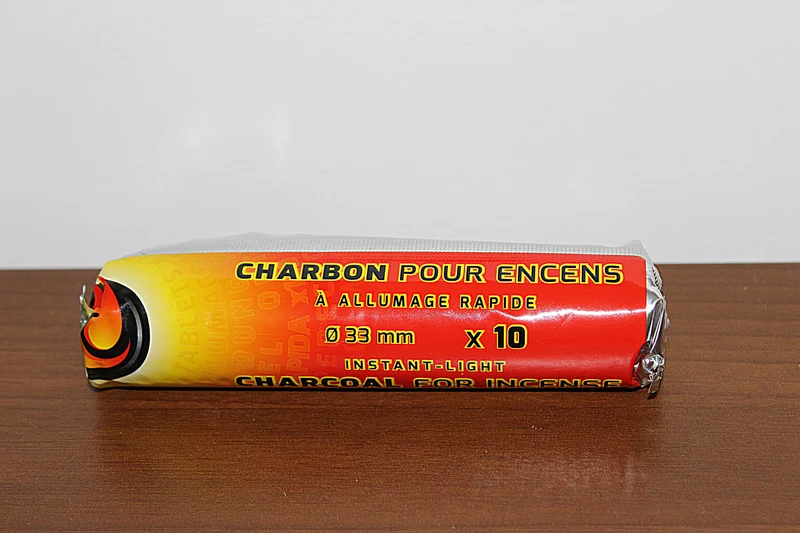 Rouleau de 10 pastilles de charbon pour encens