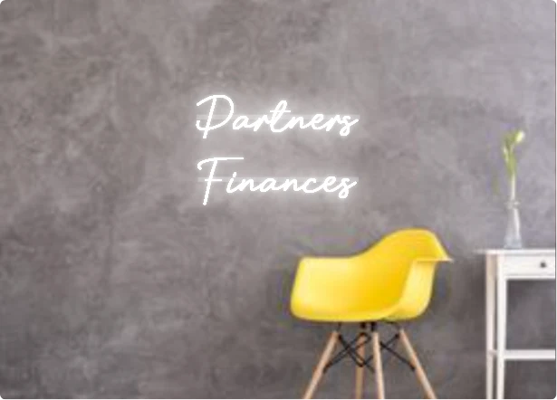 Custom text: Partners Finances