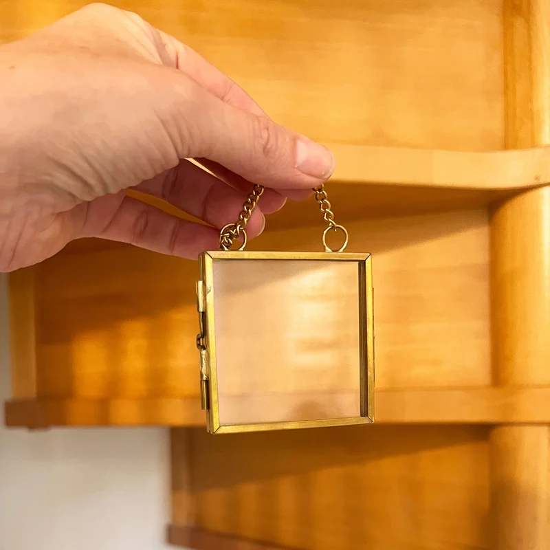Mini cadre verre et laiton