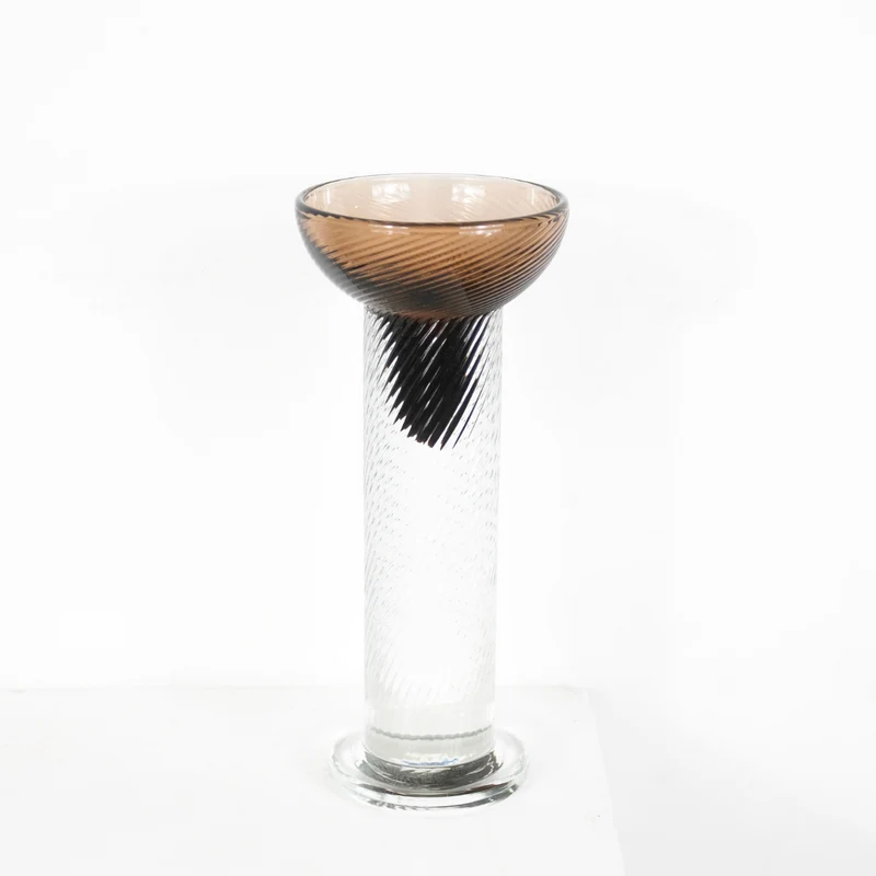 Bougeoir en verre strié