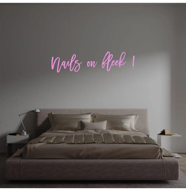 Custom text: Nails on fleek !