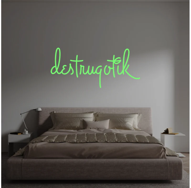 Custom text: destrugotik
