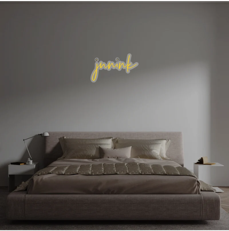 Custom text: junink