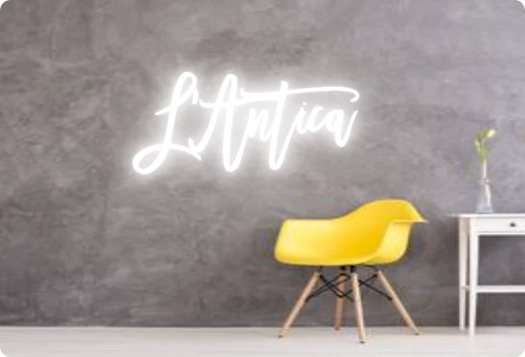 Custom text: L'Antica