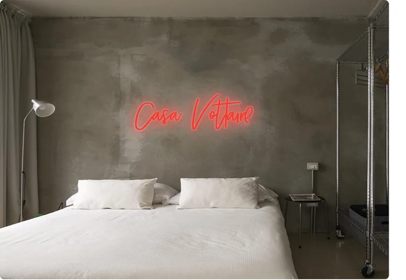 Custom text: Casa Voltaire