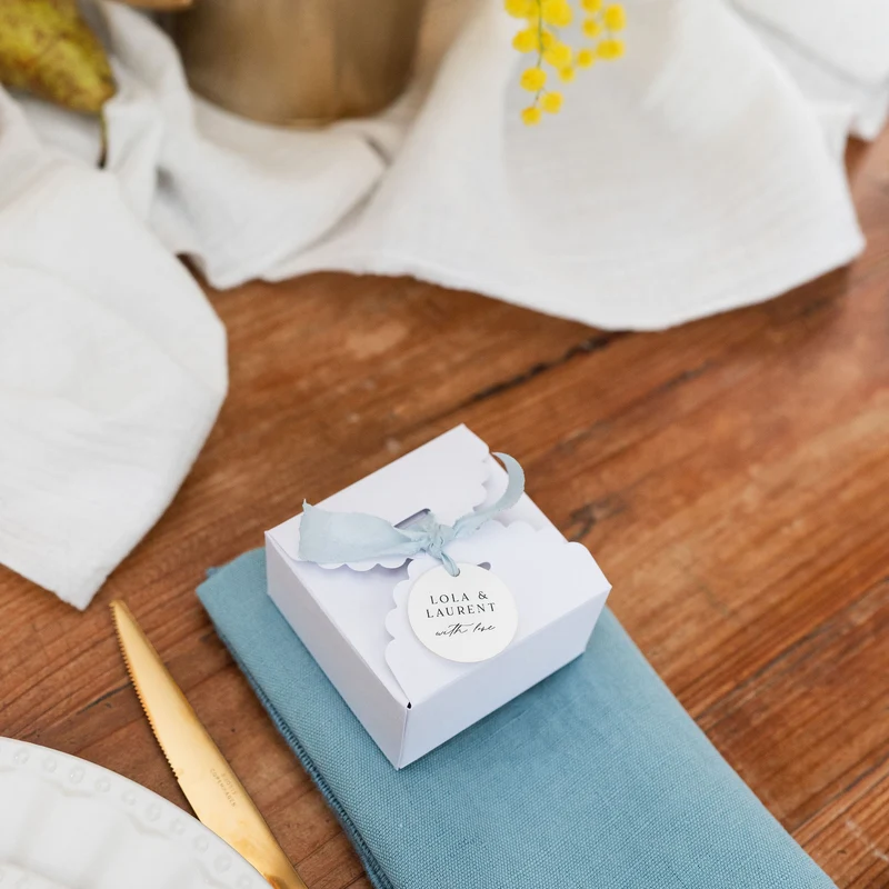 10 étiquettes cadeau "Lola" papier
