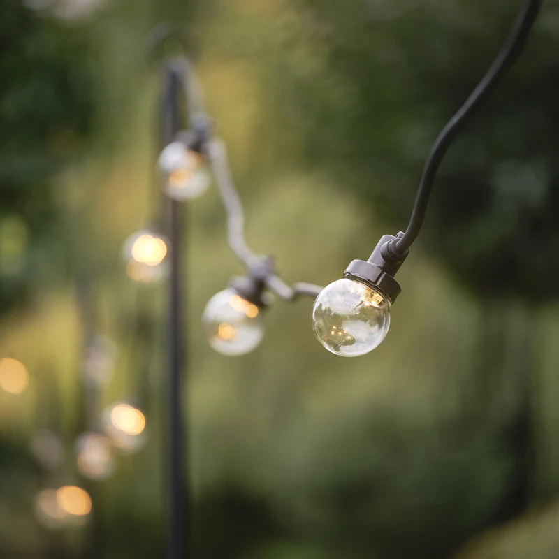 Guirlande Guinguette Pro Connect IP67 de 45m 90 LED Blanc Chaud Câble Noir Raccordable Ampoules Transparentes