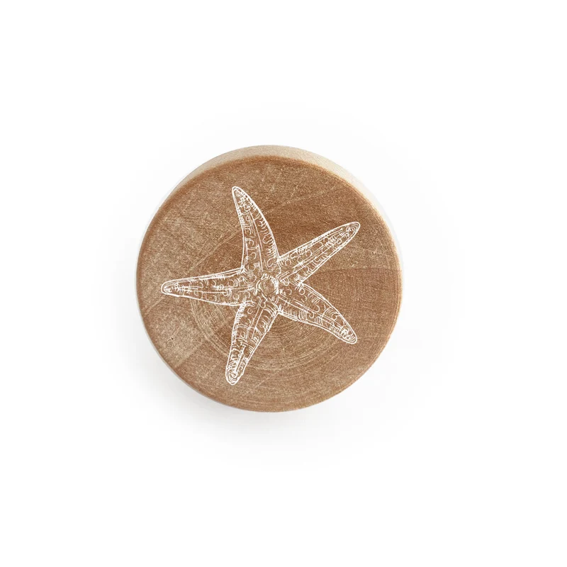 Wooden knob with Starfish design in relief