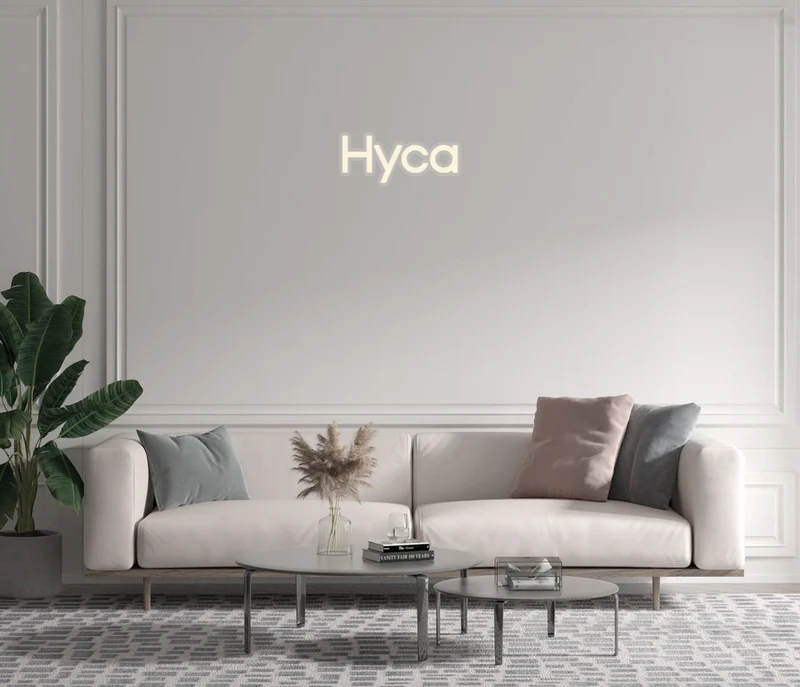 Custom text: Hyca