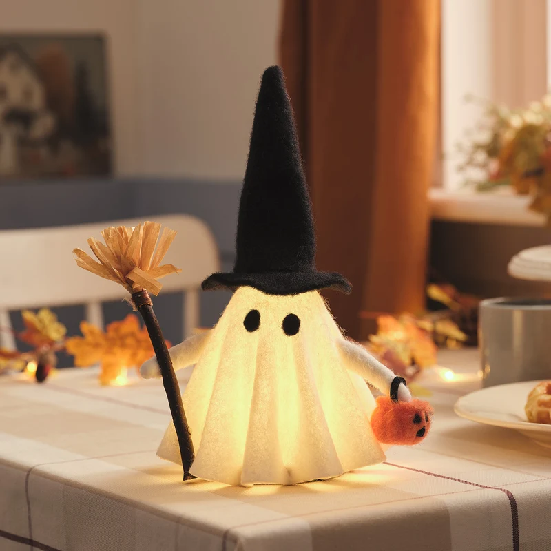 Sorcière Fantôme Lumineuse Gloria en Feutrine à LED Blanc Chaud