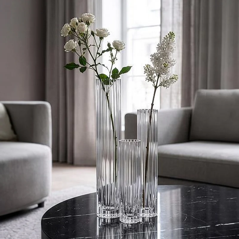 Vase en verre strié - 8,5"
