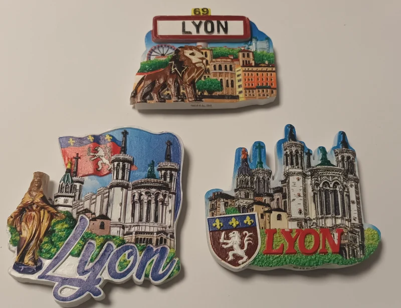 LOT DE 3 MAGNETS