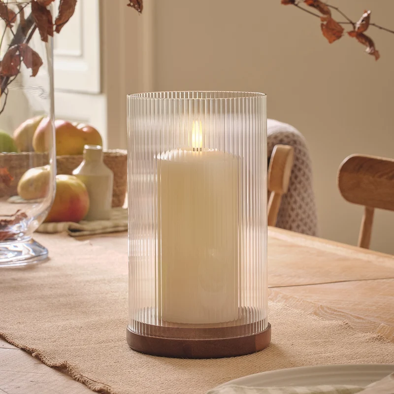 Grand Photophore Hurricane en Verre Rainuré avec Bougie LED TruGlow® et Télécommande