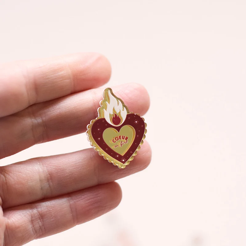 Pin's saint valentin “Coeur on fire"