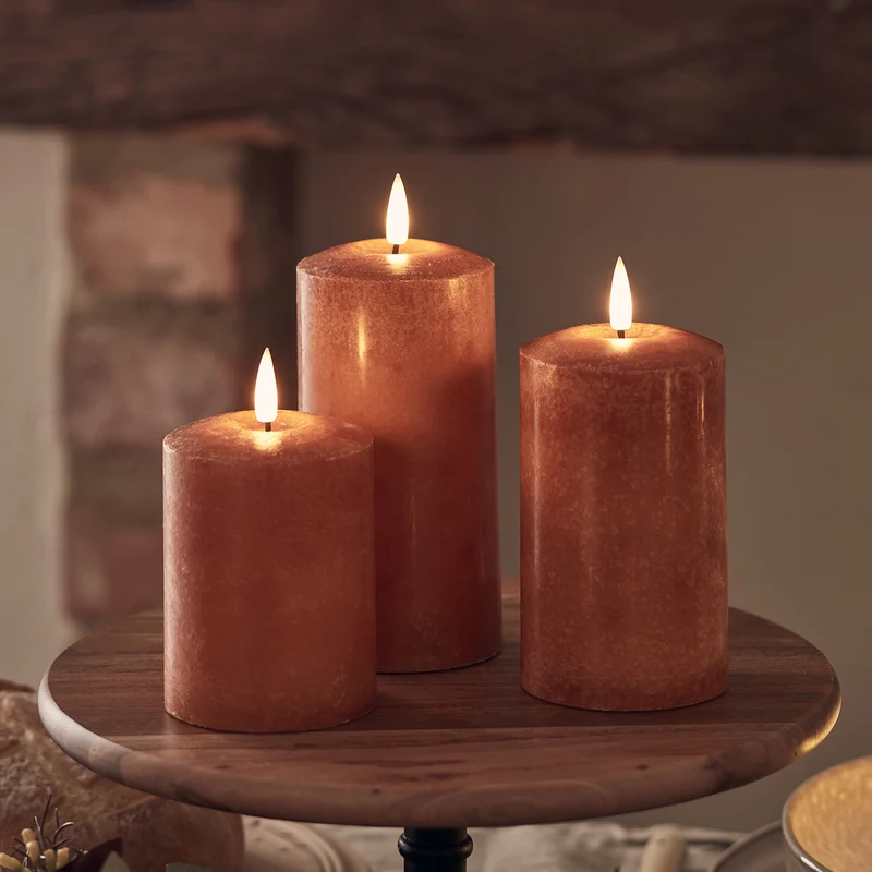 Lot de 3 Bougies Piliers TruGlow® à LED Orange Moucheté