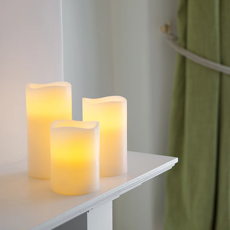 Lot de 3 Bougies Piliers LED à Piles en Cire