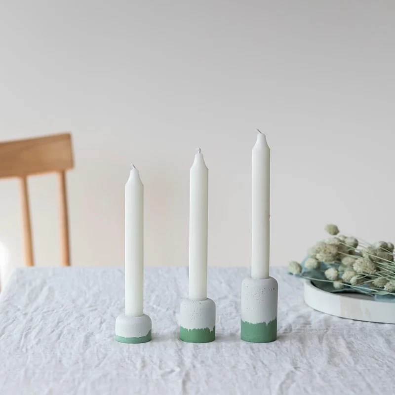 Trio bougeoirs en béton vert et blanc