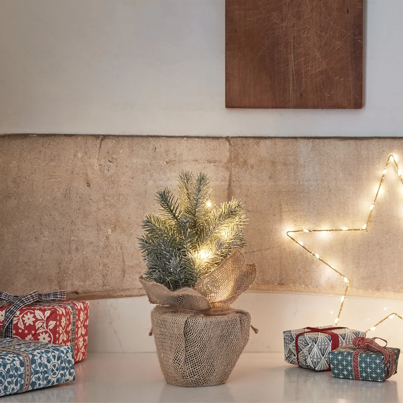 Sapin de Noël Artificiel 30cm avec 8 LED Blanc Chaud à Piles