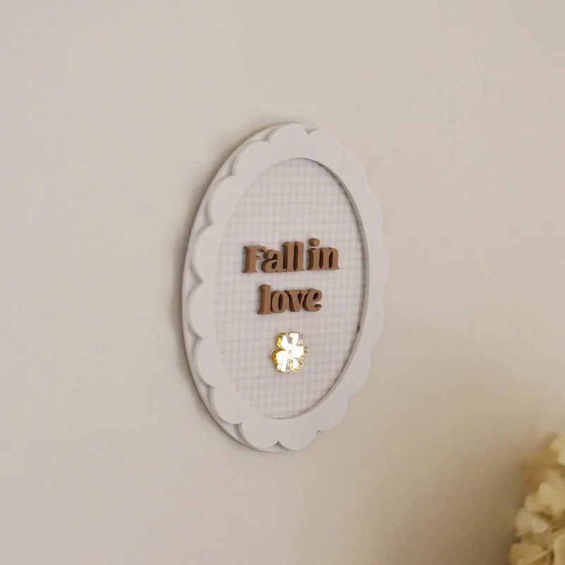 Cadre médaillon "Fall in Love"