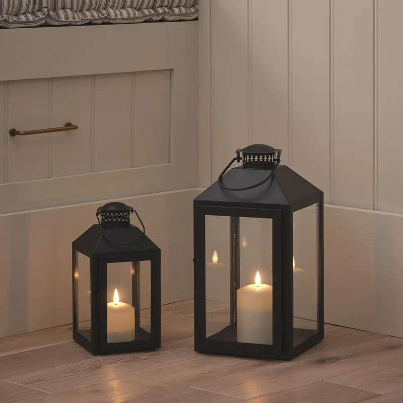 Duo de Lanternes Seaton Grande & Moyenne en Métal Noir avec Bougies LED TruGlow®