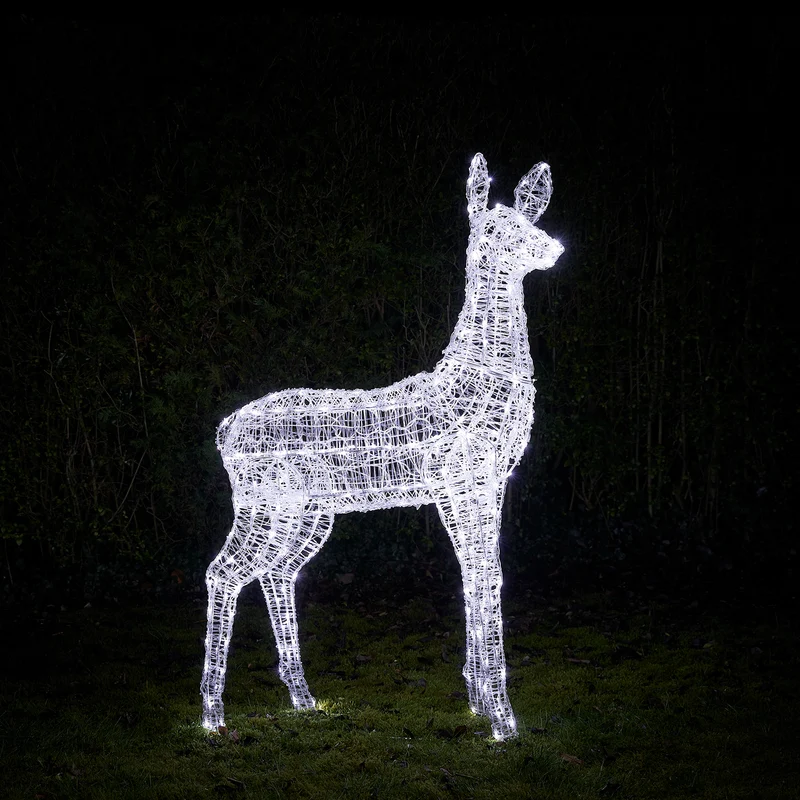 Grande Biche de Noël Swinsty de 1,4 m à LED Bicolores