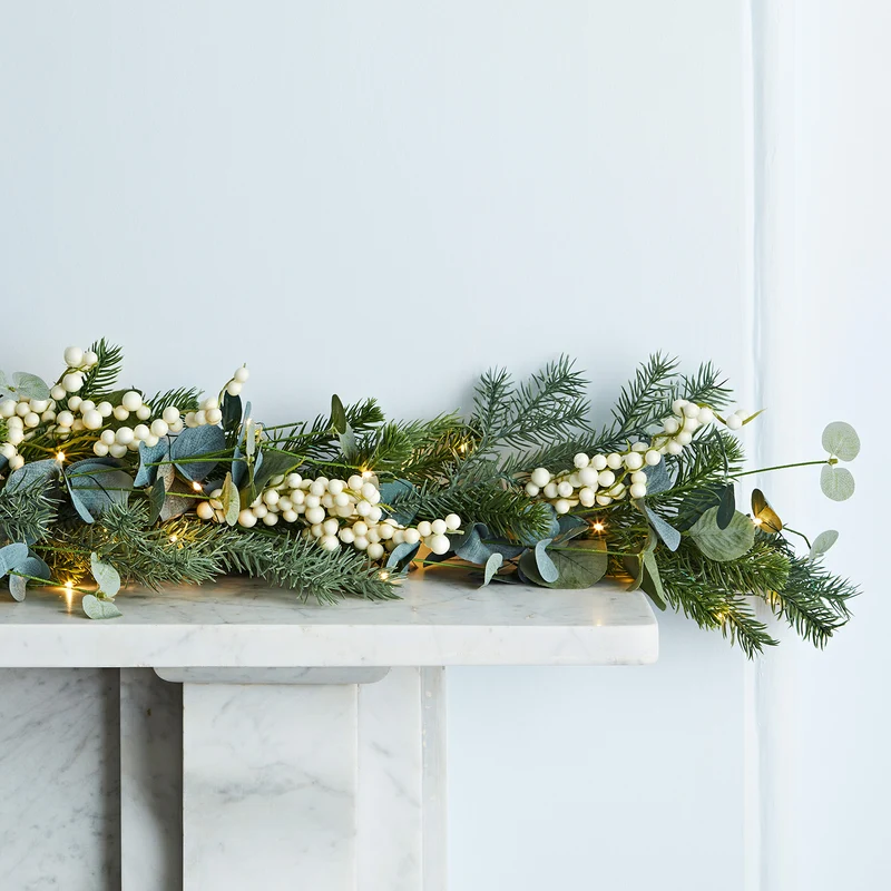 Lot Guirlande de Noël Eucalyptus et Baies blanches avec Guirlande Micro LED