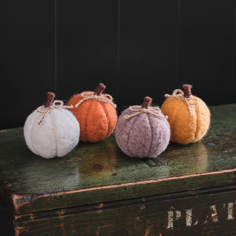 Lot de 4 Citrouilles Décoratives en Feutre