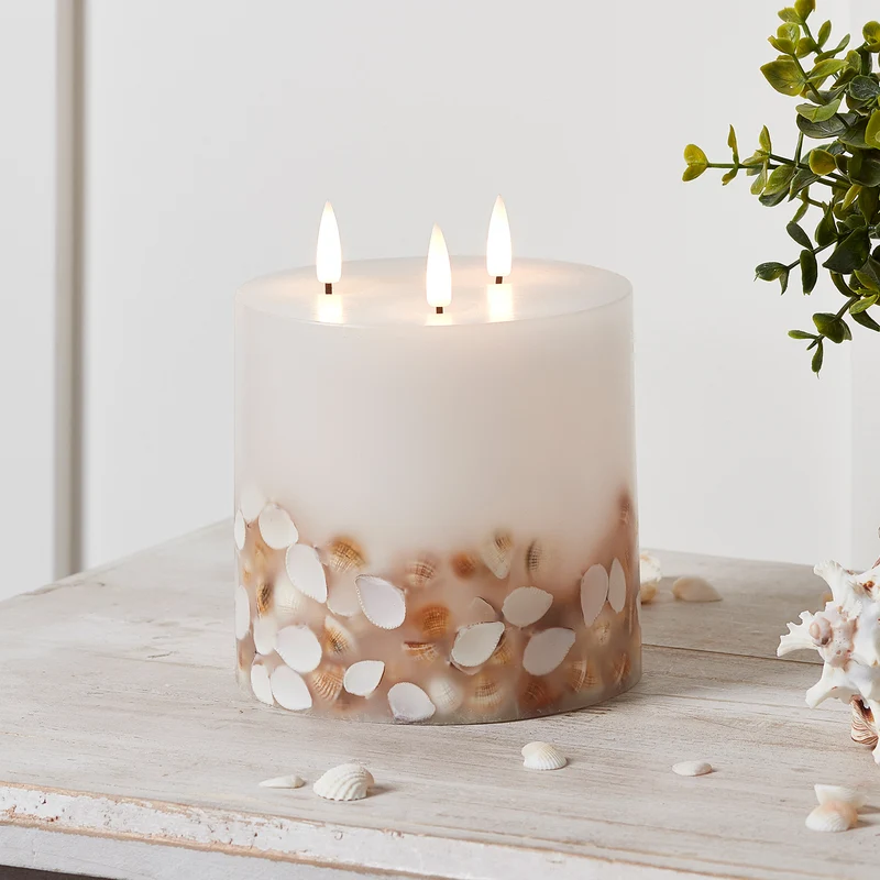Bougie Pilier TruGlow® à 3 Mèches Décorée de Coquillages