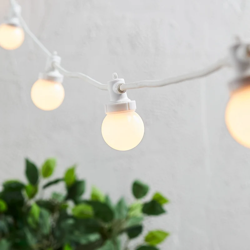 Guirlande Guinguette Pro Connect 10m 20 LED Blanc Chaud Câble Blanc Raccordable