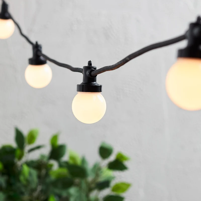 Guirlande Guinguette Pro Connect 25m 50 LED Blanc Chaud Câble Noir Raccordable