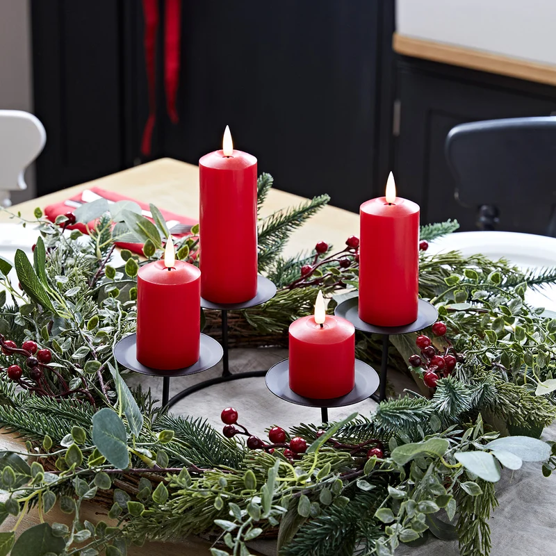 Couronne de l'Avent Pin et Baies Rouges avec Bougies Fines TruGlow® Rouges
