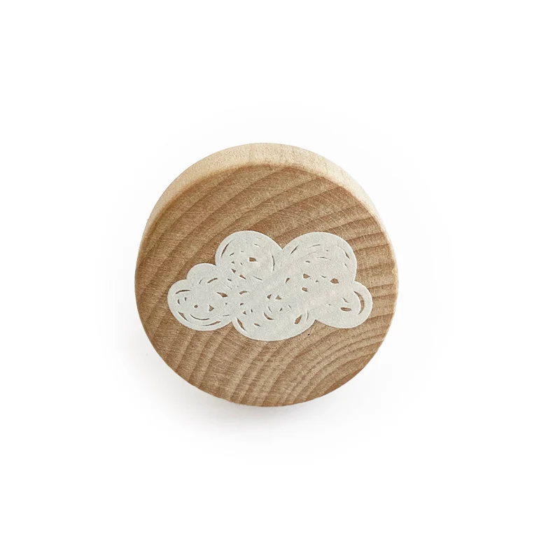 Pomo de puerta de madera con diseño de nube en relieve (varios colores disponibles)