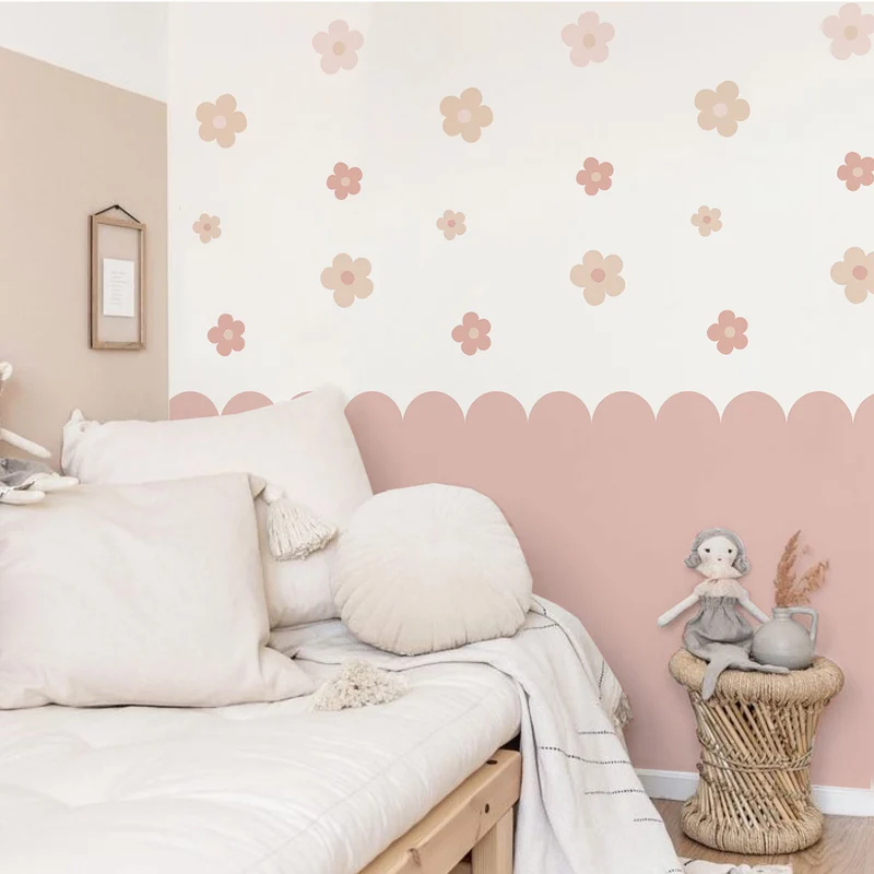 Daisy Scallop Wallpaper - More Colors and Sizes Available