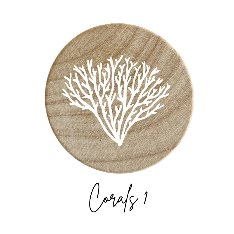 Bouton en bois avec motif coraux en relief - Plus de modèles disponibles