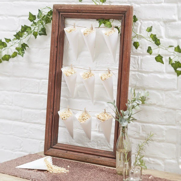 Conos para arroz de matrimonio blanco