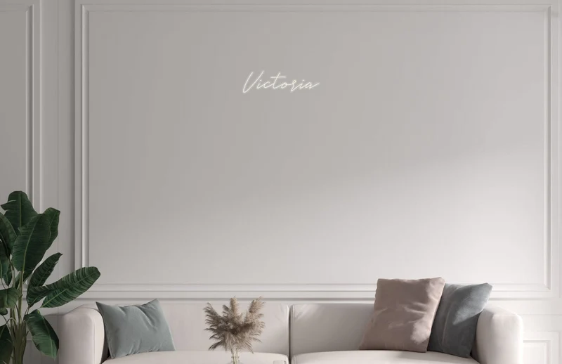 Custom text: Victoria